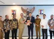 Temui Menko AHY, Gubernur Bahas Coastal Road dan Water Front City Teluk Ambon.